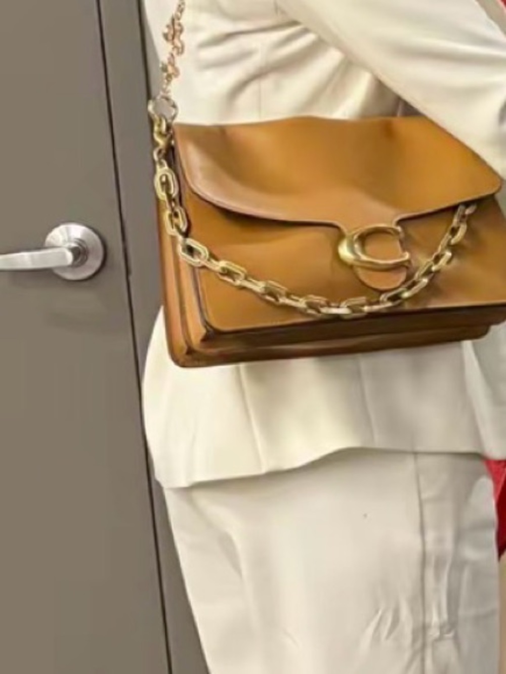 Coach Saddle Shoulder Bag in Caramel with Gold Hardware
